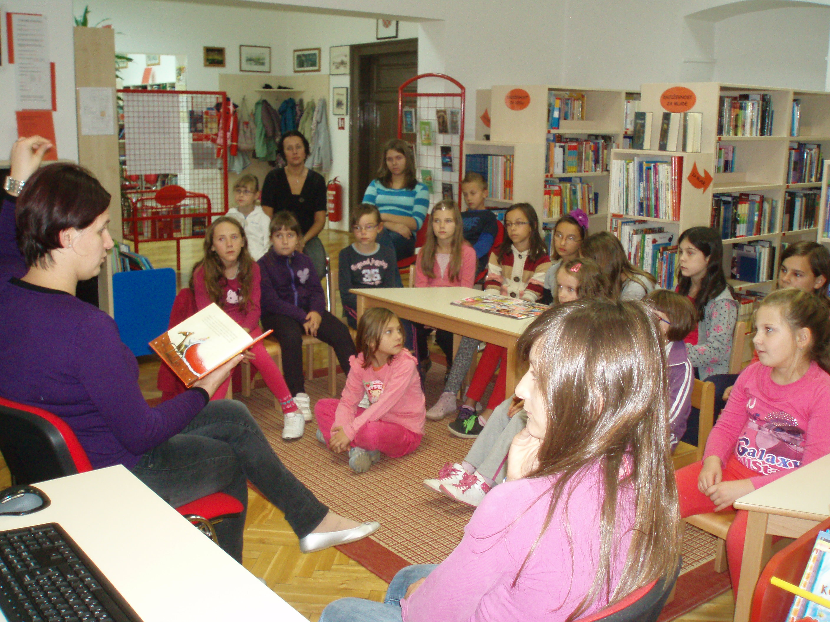 Čitaj mi! i Društvo Naša djeca u Narodnoj knjižnici Virje